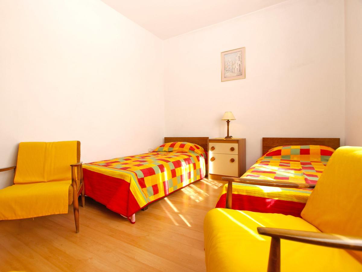 Apartments Mirela 1554 Pula Exterior photo