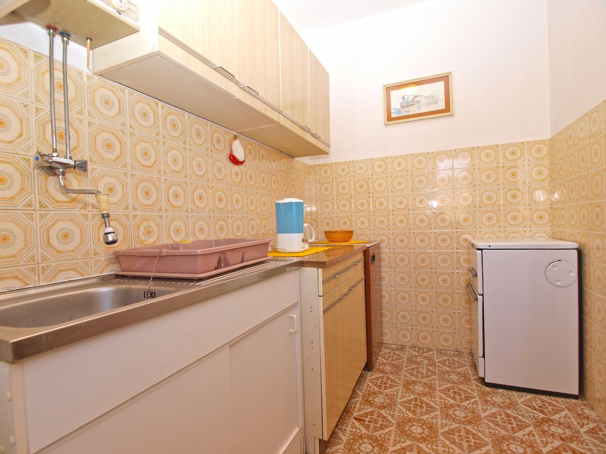 Apartments Mirela 1554 Pula Exterior photo